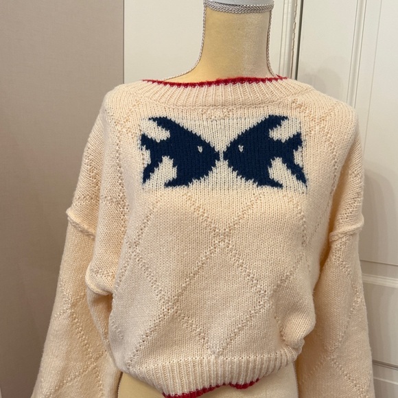 Sweaters - Cream Sweater with Fish Design